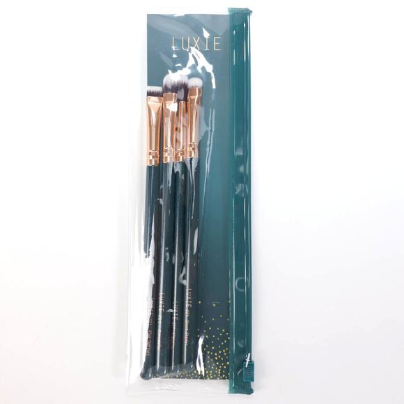 Luxie 4-Eyeshadow Brush Enchanted Beauty Tool Set with Travel Bag - NWT - Picture 3 of 6